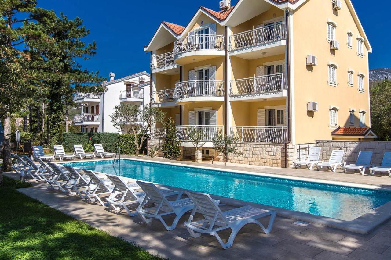Apartments With A Swimming Pool Jadranovo, Crikvenica - 5521 Exterior foto